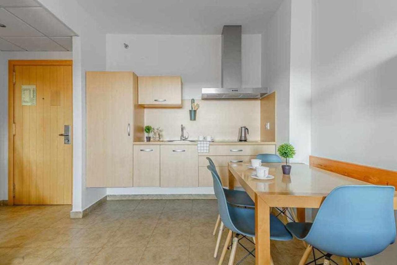 Apartament Junto A La Playa 4p Piscina Y Parking